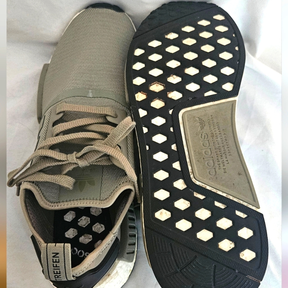 SOLD OUT!!! NOT FOR SALE!! Adidas NMD Carbon Sneaker  Sage Green Comfort - Picture 6 of 8